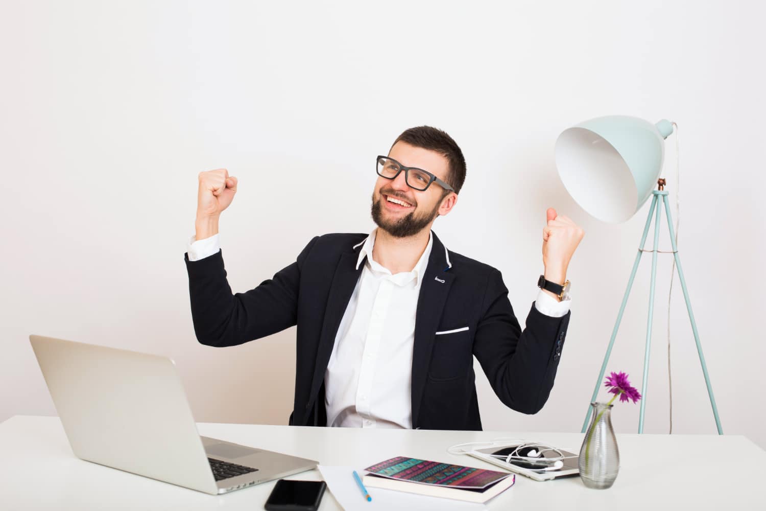 How I Quit My Capgemini Job and Made $25k Freelancing