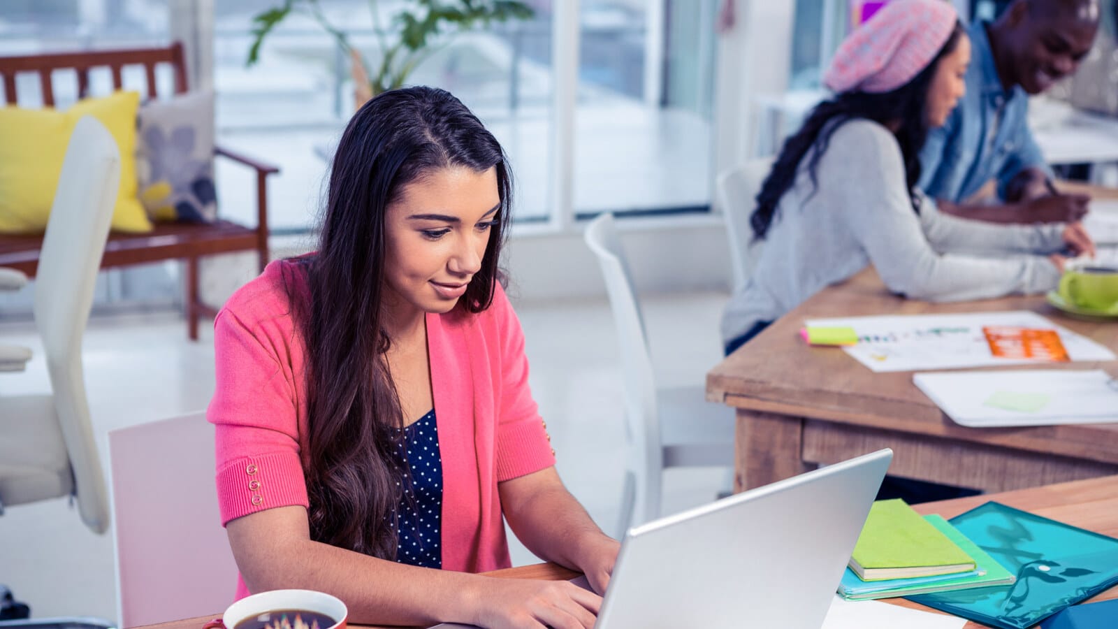 Student comparing digital marketing course fees in India on a laptop